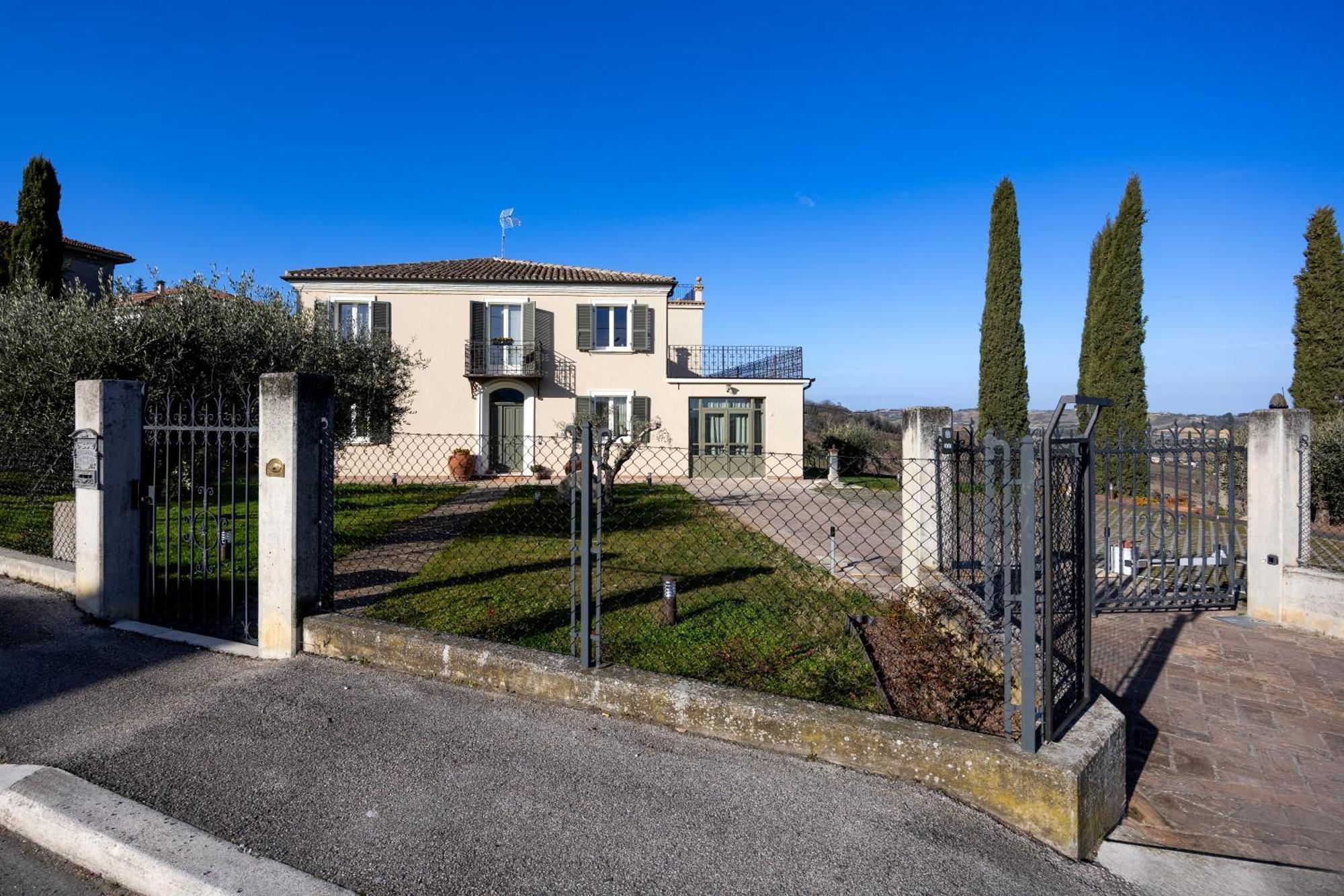 Palazzo Gessi Room And Breakfast Borghi Exterior foto